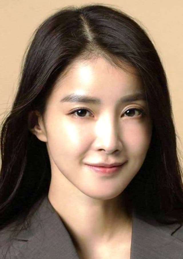 Lee Si-young