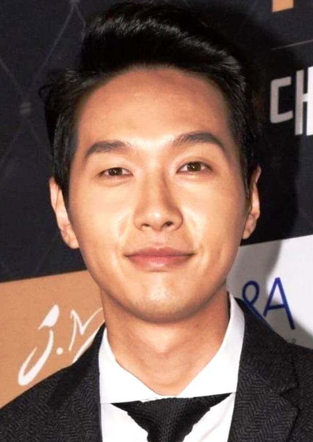 Ji Hyun-woo
