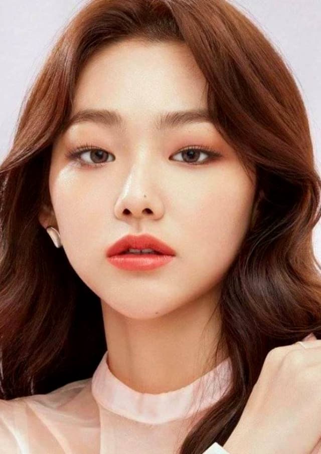 Kang Mi-na