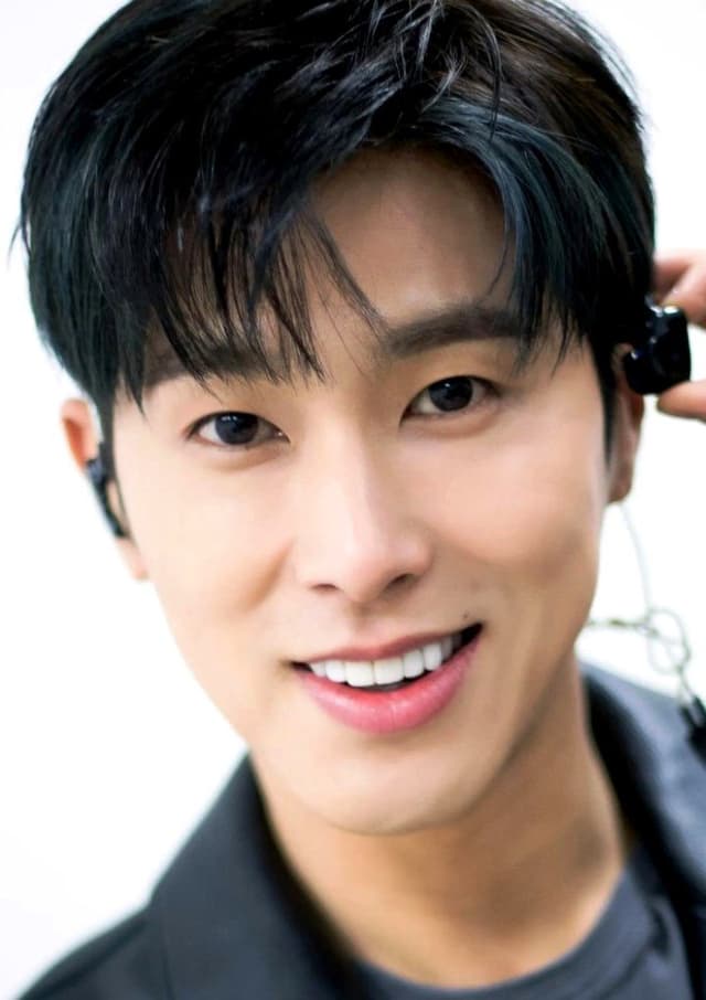 Yunho